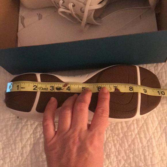 Shoes - Picture 5 of 6